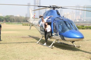 Tiger Shroff And Disha Patani Arrive In Chopper At Mahalaxmi Racecourse