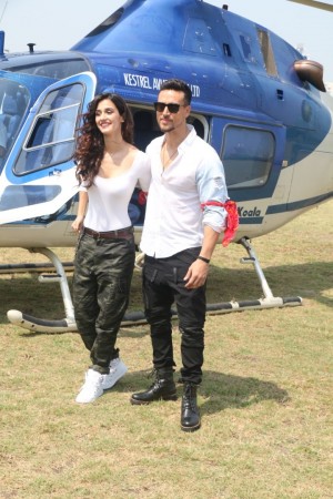 Tiger Shroff And Disha Patani Arrive In Chopper At Mahalaxmi Racecourse