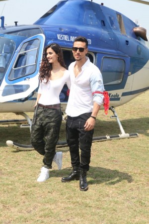 Tiger Shroff And Disha Patani Arrive In Chopper At Mahalaxmi Racecourse