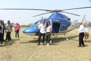 Tiger Shroff And Disha Patani Arrive In Chopper At Mahalaxmi Racecourse