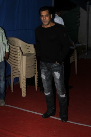 Salman Khan (aka) SalmaanKhaan