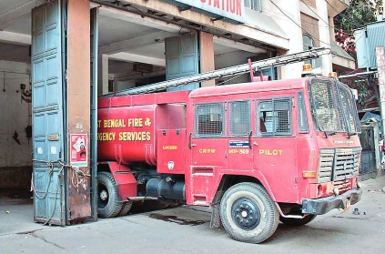 Delhi: Four of family killed after fire broke out in building.