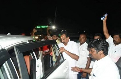 ADMK ministers helping DMK cadre who met road accident