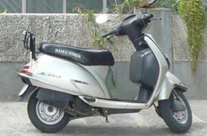 Chennai - Young girl cheats man, steals his two-wheeler