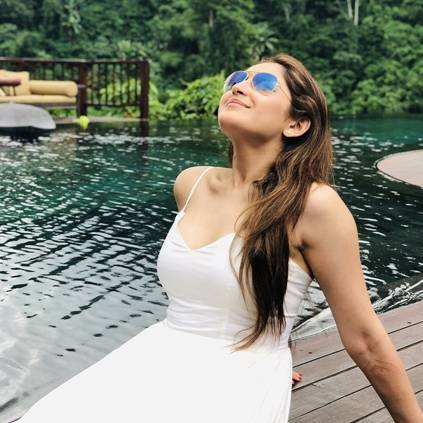 Actress Sayyeshaa shares honeymoon photos clicked by Arya.