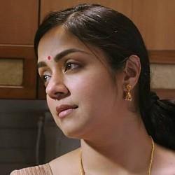 Jyothika's latest video song from Kaatrin Mozhi