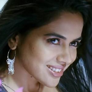 Sameera Reddy reveals she has been approached in an inappropriate way