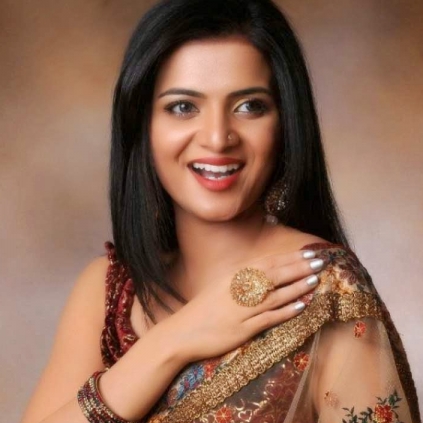 TV anchor DD wishes VJ Anjana Rangan on account of her birthday.