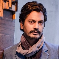 Video of Petta star dragged by public for selfie