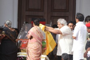 Karunanidhi death: Political leaders and Celebrities pay homage