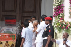 Karunanidhi death: Political leaders and Celebrities pay homage