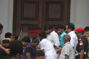 Karunanidhi death: Political leaders and Celebrities pay homage